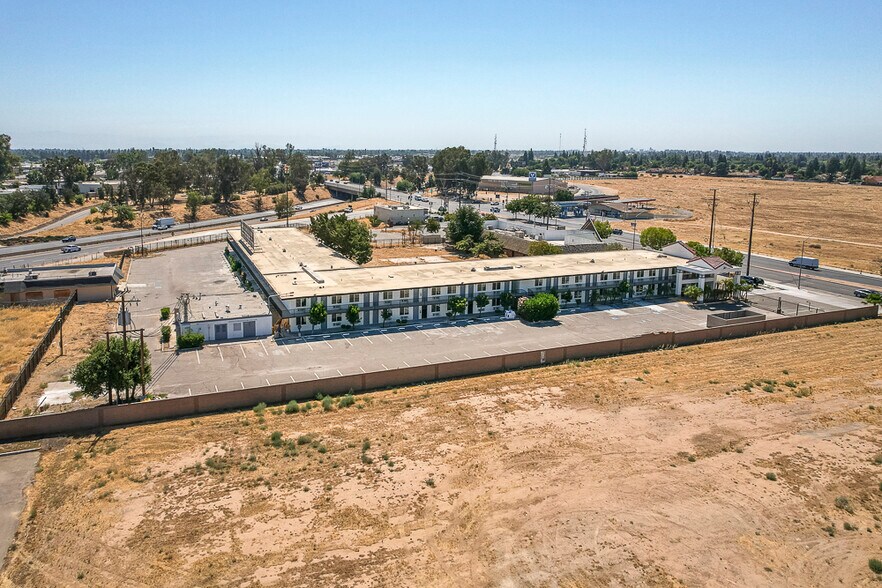 More Photos Of 4278 W Ashlan Ave, Fresno Apartments For Sale