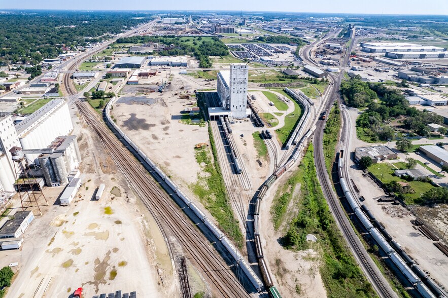 More Photos Of 515 E 21st St N, Wichita Land For Lease