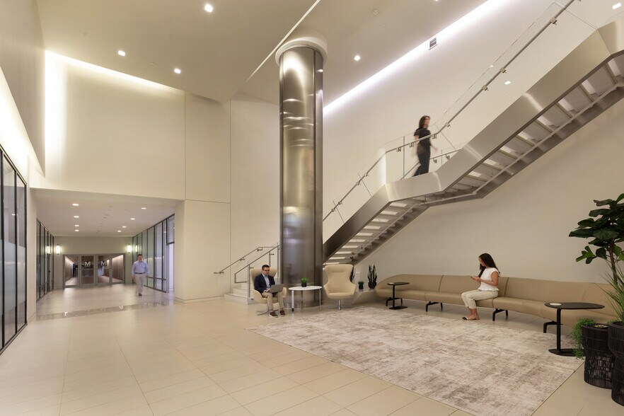 More Photos Of 3100 Clarendon Blvd, Arlington Office Residential For Lease