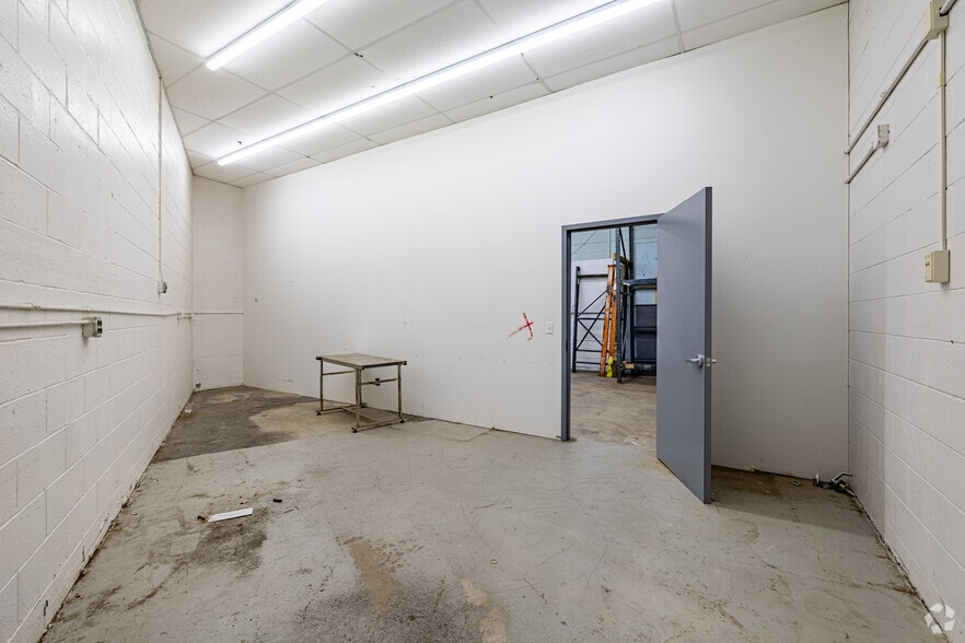 More Photos Of 160 Belmont Ave, Garfield Manufacturing For Sale