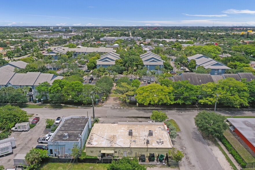 More Photos Of 3870-3890 SW 2nd Ct, Fort Lauderdale Freestanding For Sale