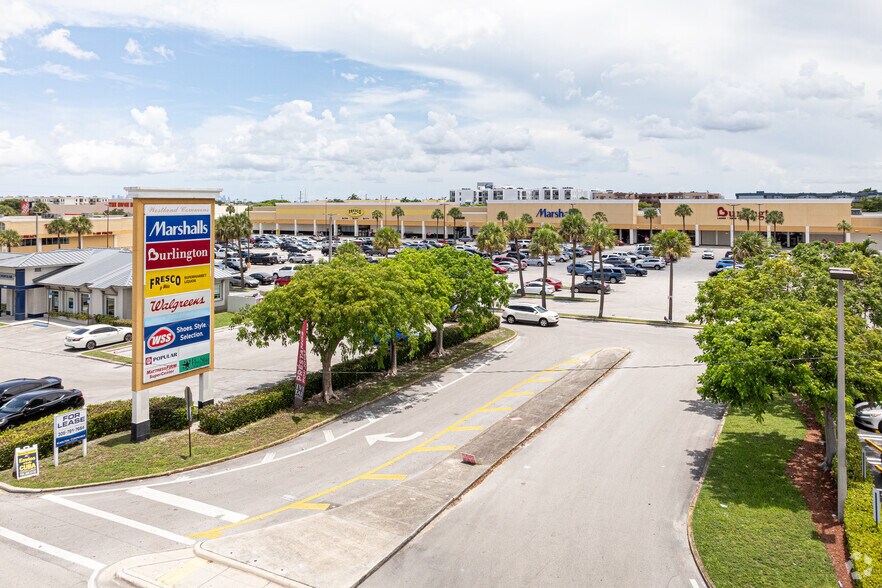 More Photos Of 1630-1738 W 49th St, Hialeah Storefront For Lease