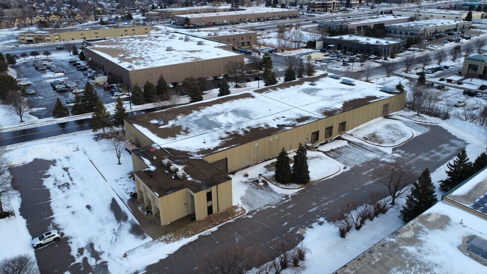 More Photos Of 14255 W Burnsville Pky, Burnsville Manufacturing For Sale