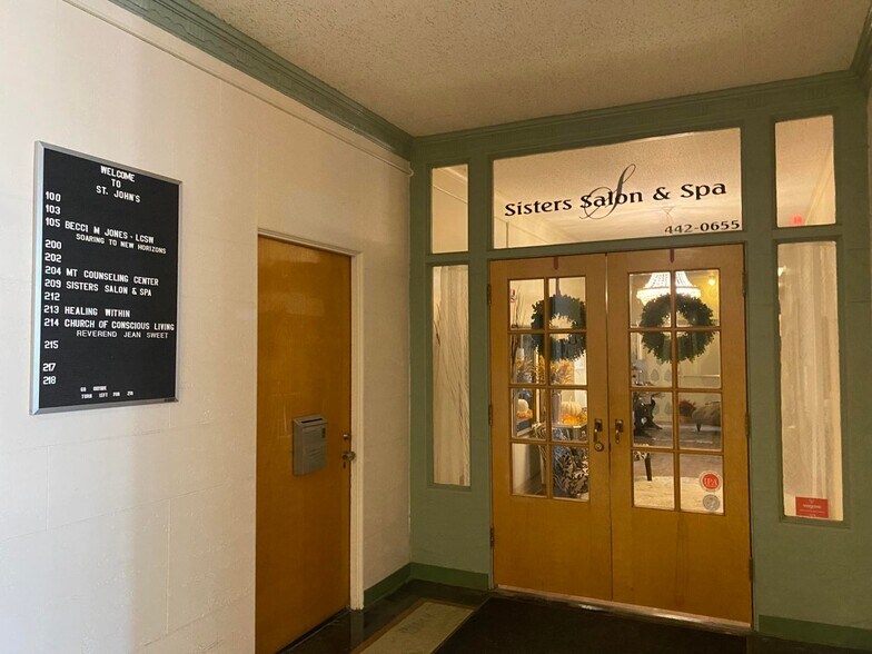 More Photos Of 25 Ewing St, Helena Medical For Sale