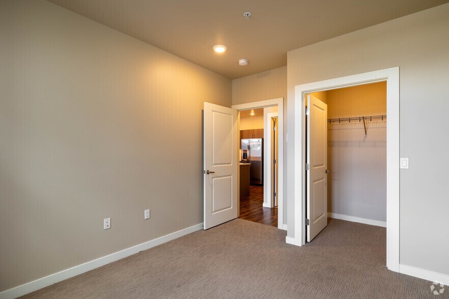 More Photos Of 954 E Union St, Seattle Apartments For Lease