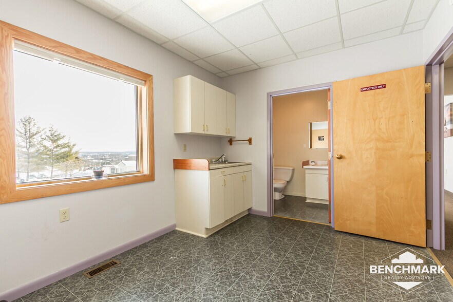 More Photos Of 199 Parrish St, Canandaigua Medical For Sale