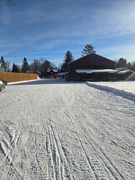 More Photos Of 6275 State Highway 30, Indian Lake Flex For Sale