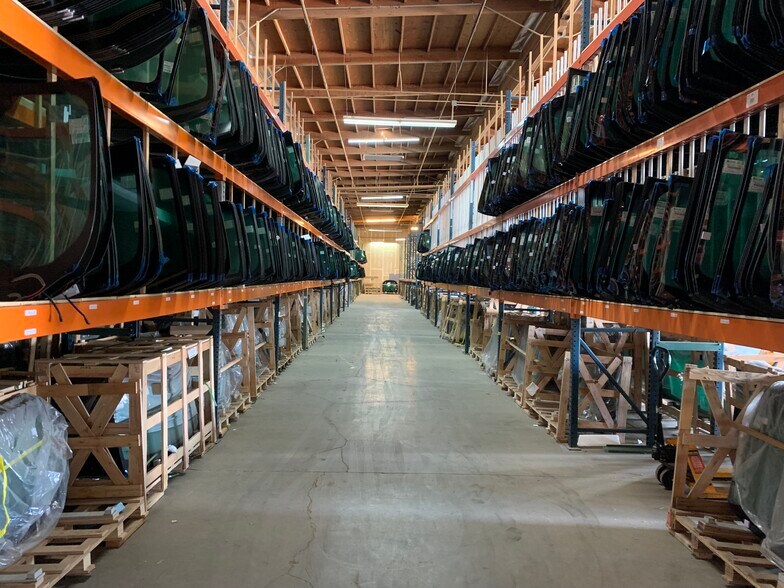 More Photos Of 2655 Land Ave, Sacramento Warehouse For Lease