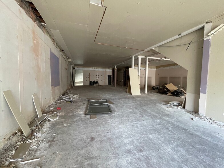 More Photos Of 37-41 E Main St, Alhambra Storefront Retail Office For Lease