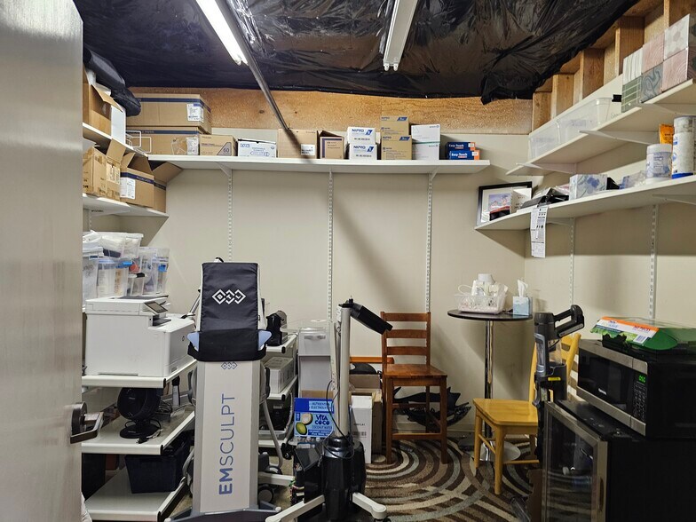 More Photos Of 4450 Capitola Rd, Capitola Office For Lease
