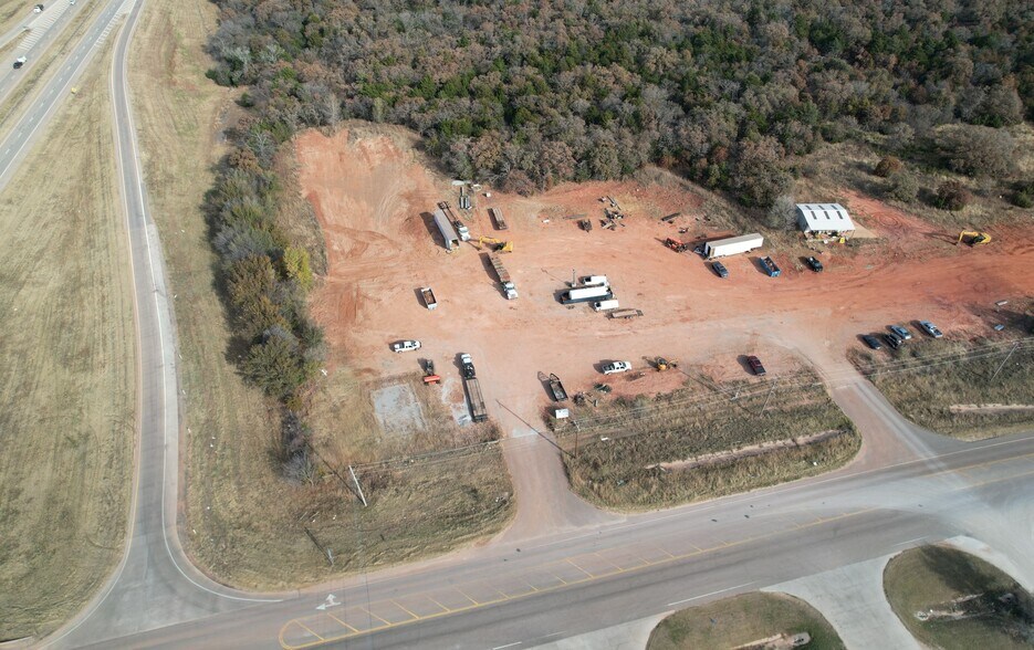 More Photos Of 902 E Seward Rd, Guthrie Land For Lease