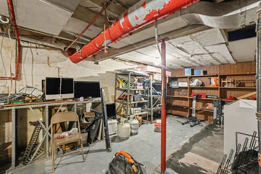 More Photos Of 4431 N 60th Ave, Omaha Office Residential For Sale