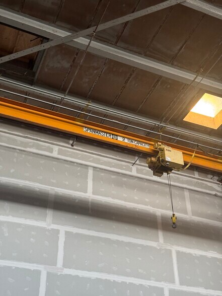 More Photos Of 801 Edwards Ave, New Orleans Distribution For Lease