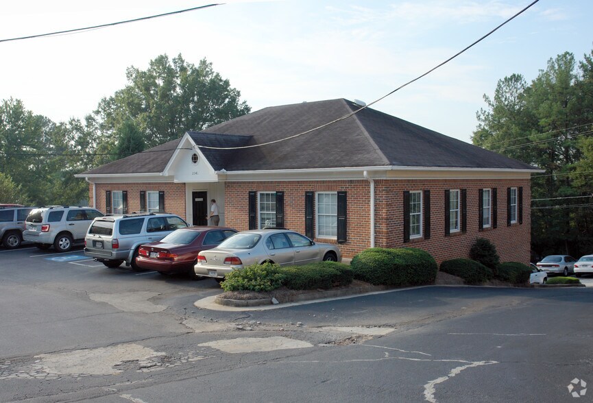 Primary Photo Of 2341 Lawrenceville Hwy, Decatur Medical For Lease