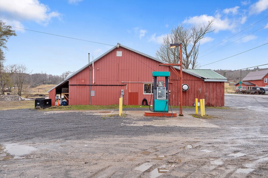 More Photos Of 2107 N Osceola Rd, Camden Service Station For Sale