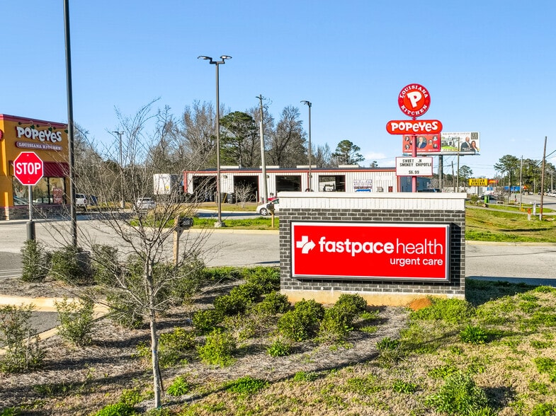 More Photos Of 4005 N College Ave, Jackson Freestanding For Sale