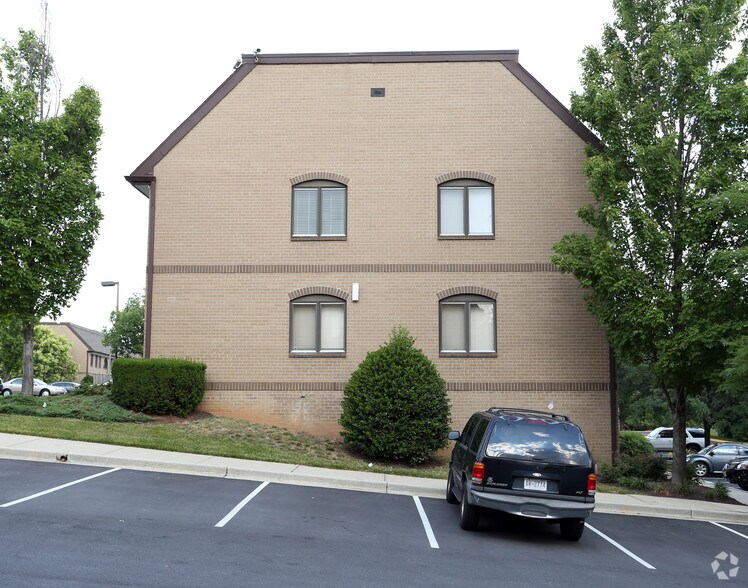 More Photos Of 7317-7327 Hanover Pky, Greenbelt Office For Sale