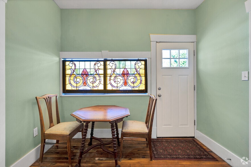 More Photos Of 533 Studewood St, Houston Specialty For Lease