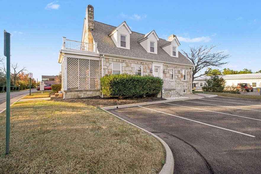 More Photos Of 4412 Lafayette Blvd, Fredericksburg Loft Creative Space For Lease