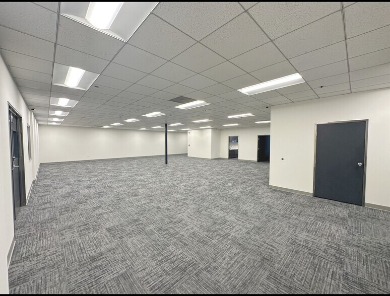 More Photos Of 5155 Goldman Ave, Moorpark Manufacturing For Sale