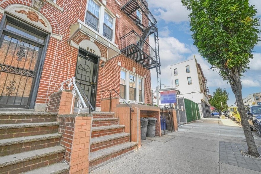 More Photos Of 522 Bay Ridge Ave, Brooklyn Apartments For Sale