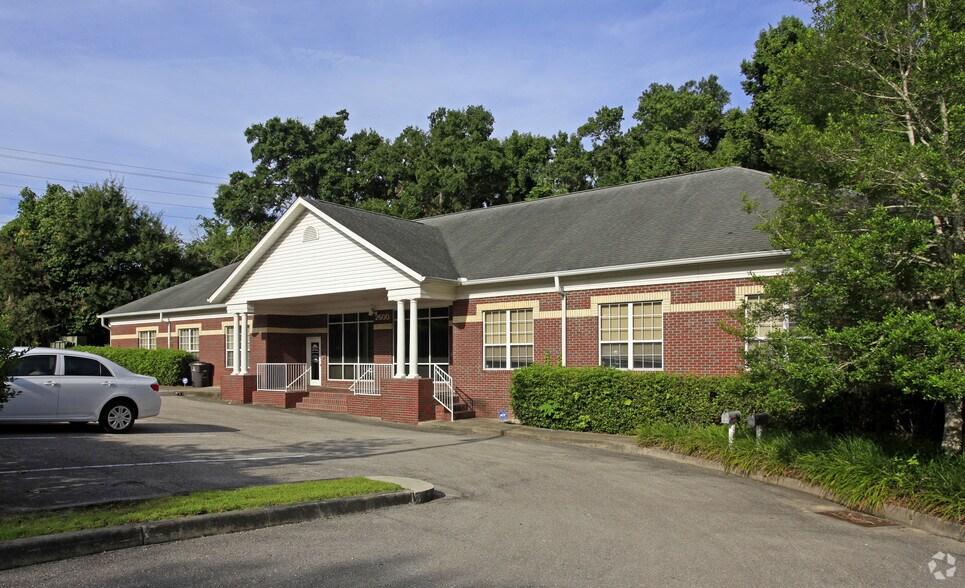 More Photos Of 2600 Apalachee Pky, Tallahassee Office For Lease