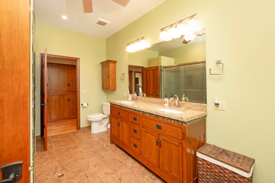 More Photos Of 2083 Grace St, Riverside Multifamily For Sale