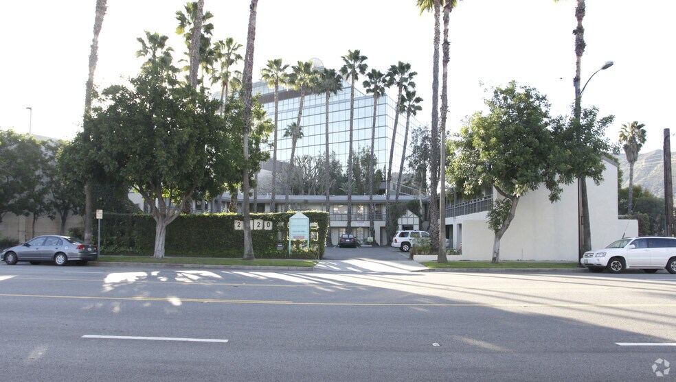 More Photos Of 2920 W Olive Ave, Burbank Loft Creative Space For Lease