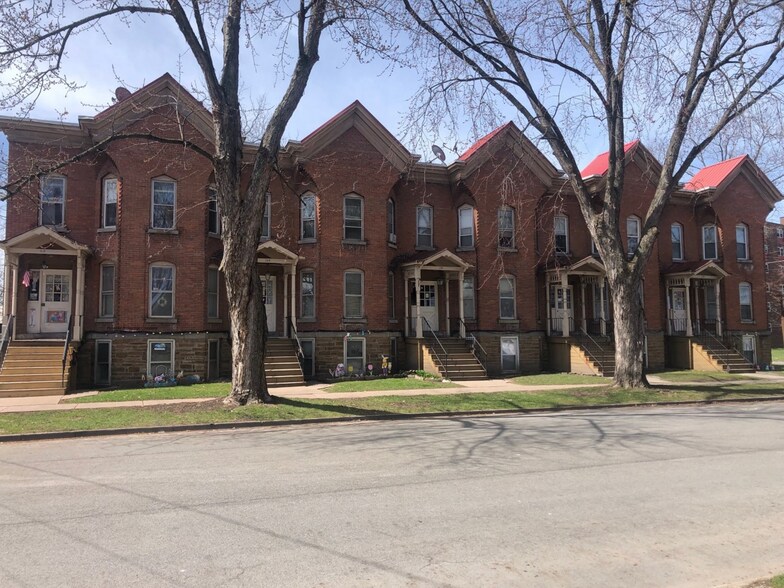 Primary Photo Of 102 West, Oneida Apartments For Sale