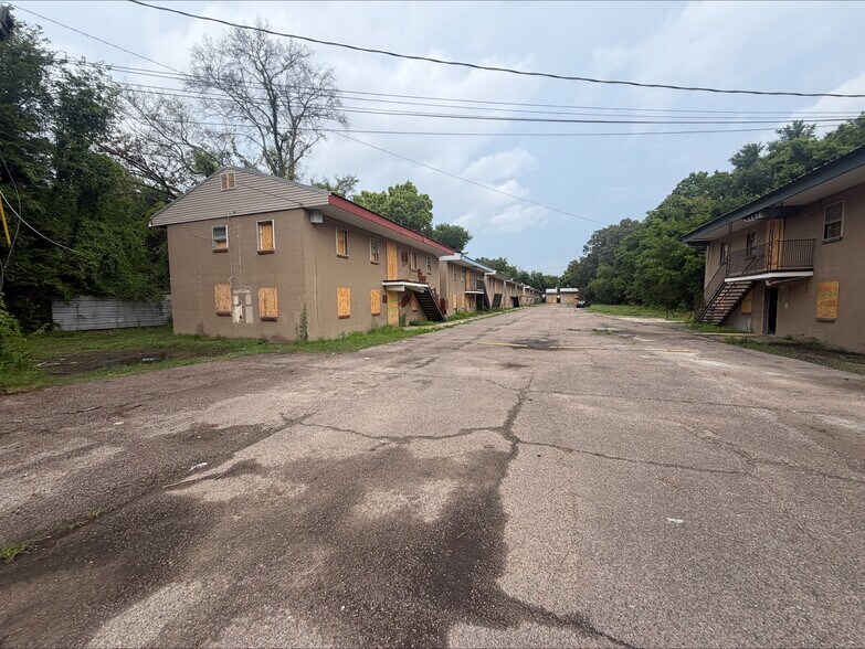 More Photos Of 3779 Eaton St, Baton Rouge Apartments For Sale