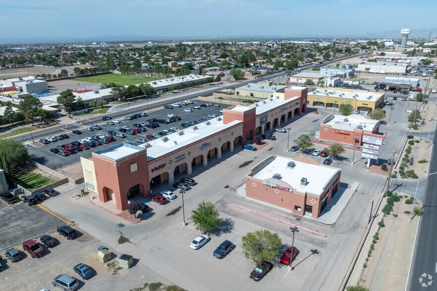 More Photos Of 14476 Horizon Blvd, El Paso Storefront Retail Office For Sale