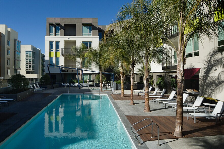 More Photos Of 121 S Frances St, Sunnyvale Apartments For Lease