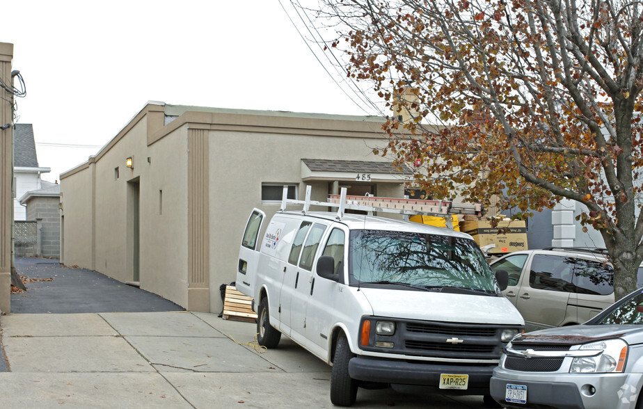 Primary Photo Of 485 Cliff St, Fairview Warehouse For Sale