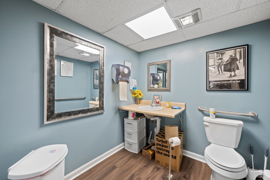 More Photos Of 287 W Boylston St, West Boylston Office For Sale