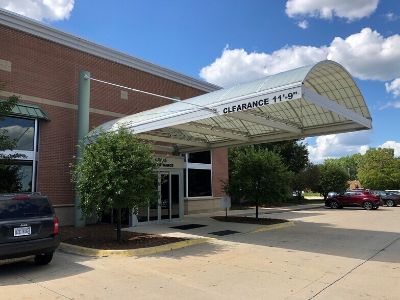 More Photos Of 43475 Dalcoma Dr, Clinton Township Medical For Lease