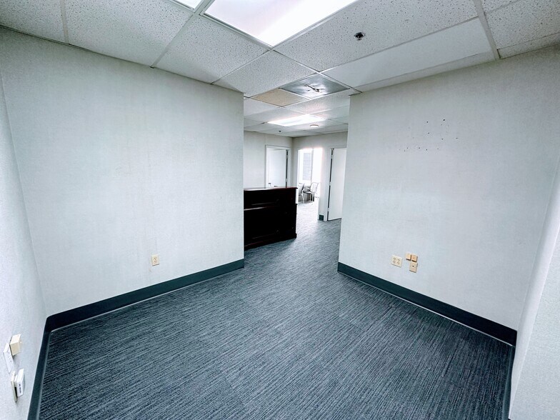 More Photos Of 1110 Brickell Ave, Miami Office Residential For Sale