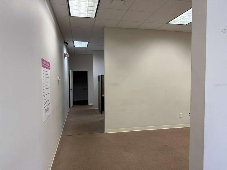 More Photos Of 1917-1927 Passero Ave, Lutz General Retail For Lease