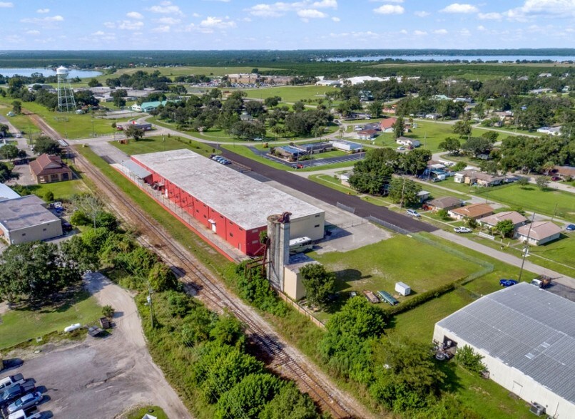 More Photos Of 110-112 W Interlake Blvd, Lake Placid Warehouse For Sale