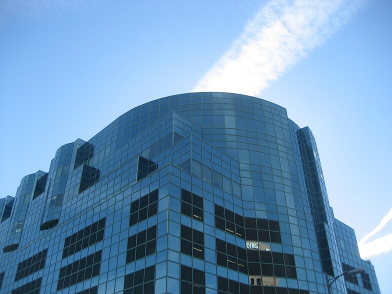 More Photos Of 1400 S Grand Ave, Los Angeles Medical For Lease