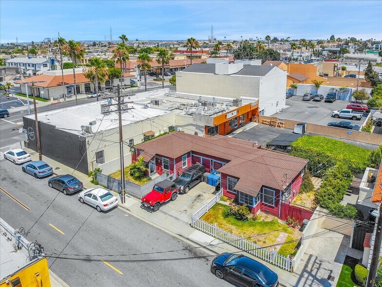 More Photos Of 2300 Artesia Blvd, Redondo Beach Storefront Retail Residential For Sale