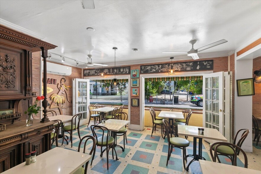 More Photos Of 1215 Duval St, Key West Restaurant For Sale