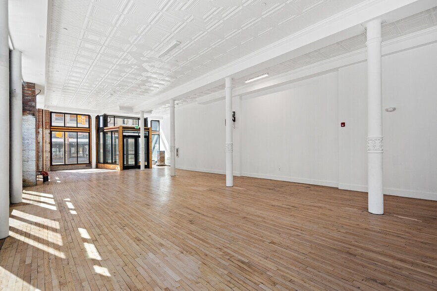 More Photos Of 301-303 N Howard St, Baltimore Multifamily For Sale