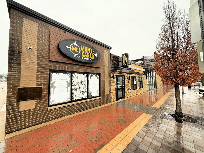 Primary Photo Of 421 Main St, Cedar Falls Restaurant For Sale