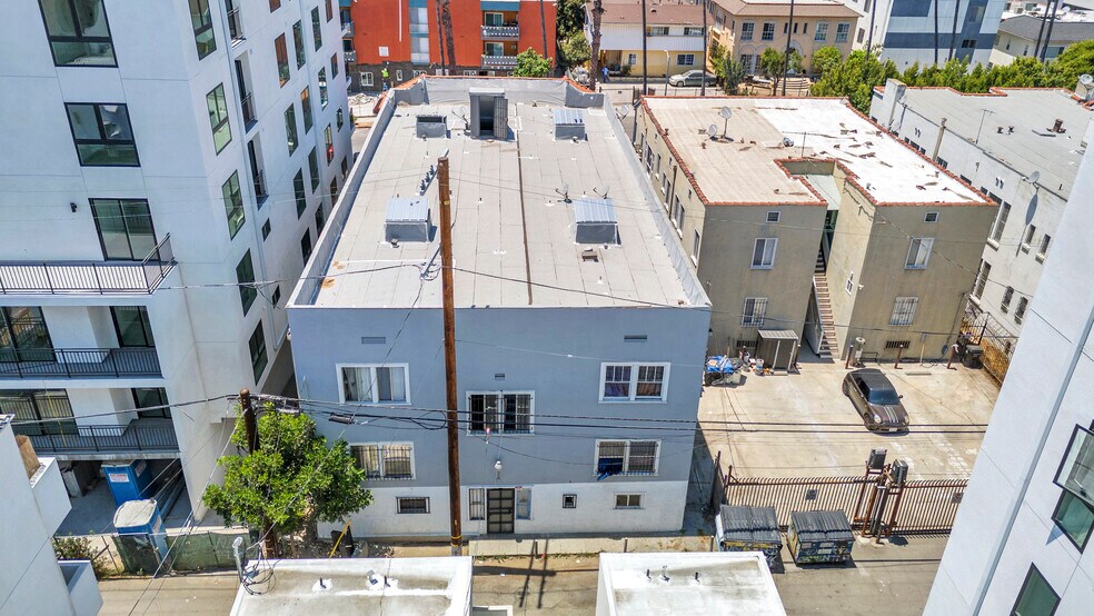 More Photos Of 932 S Mariposa Ave, Los Angeles Apartments For Sale