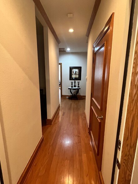 More Photos Of 5309 Village Creek Dr, Plano Medical For Lease