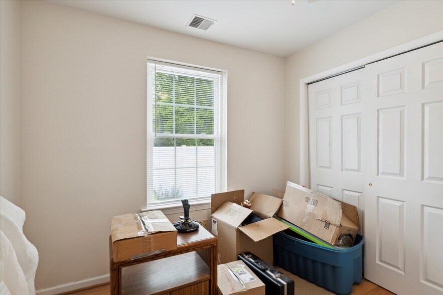 More Photos Of 20 S Village Ave, Exton Apartments For Sale