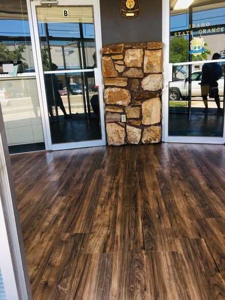 More Photos Of 1524 NW 8th St, Meridian Office For Lease