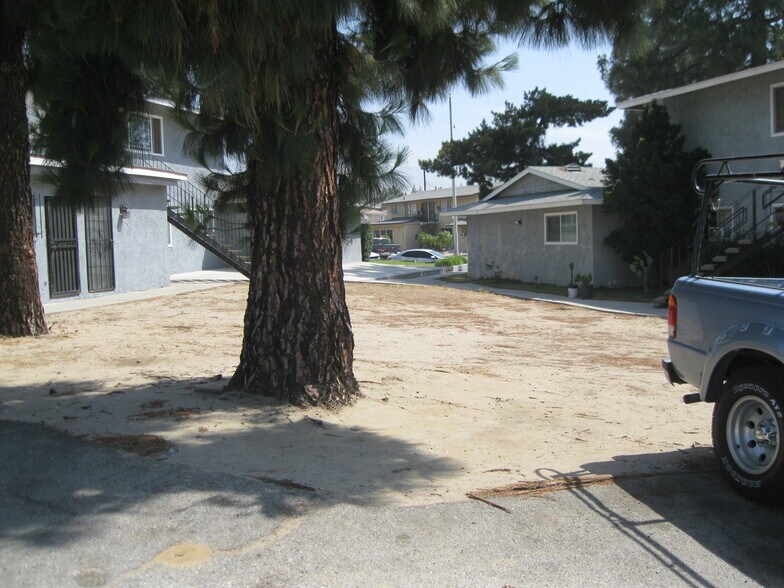 More Photos Of 173 W Cascade Dr, Rialto Manufactured Housing Mobile Home Park For Sale