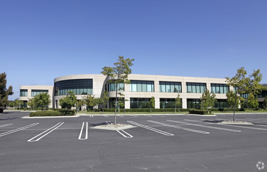More Photos Of 6900 Dumbarton Cir, Fremont Office For Lease