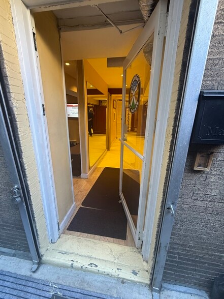 More Photos Of 251 W 81st St, New York Apartments For Lease